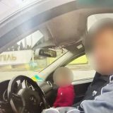 водій авто перевозив дитину спереді