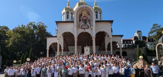 проща здійснили прощу до Зарваниці