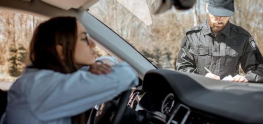 водійка автомобіля Lexus