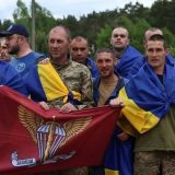 військові