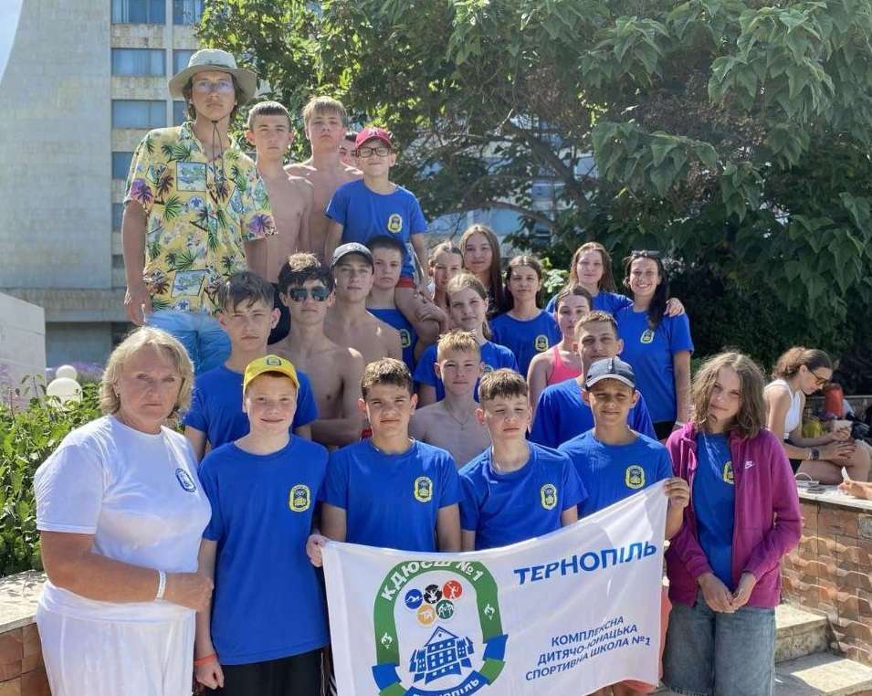 Тернополяни на міжнародному турнірі з плавання у Болгарії