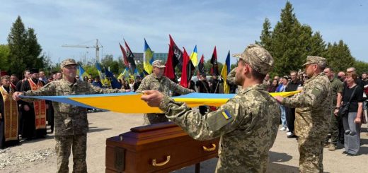 У Тернополі віддали останню шану бойовому медику «Фантому»