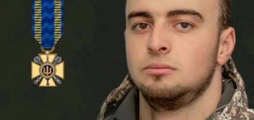 захисник з Тернопільщини отримав високу нагороду від Міністра оборони