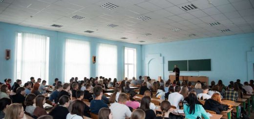 Зустріч митрополита Нестора зі студентами