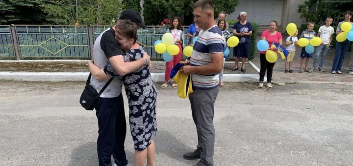 на рідну Тернопільщину повернувся Герой Олексій Квас