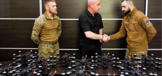 міська рада передала 50 розвідувальних дронів батальйону Свобода