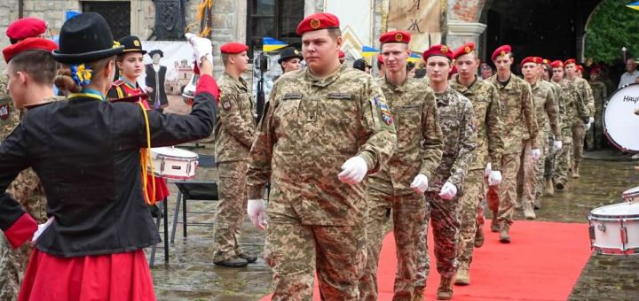 випуск курсанти коледж військові