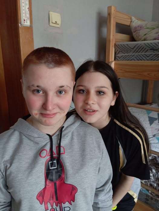 поліція розшукує двох дівчат