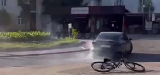 Tesla влаштував дрифт на кільці Тернопіль