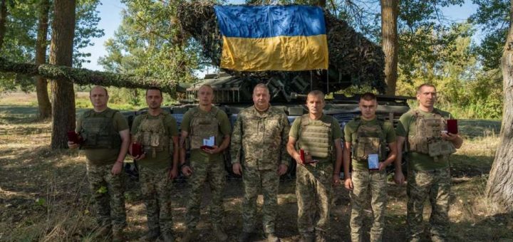 генерал Шведюк нагородив танкістів