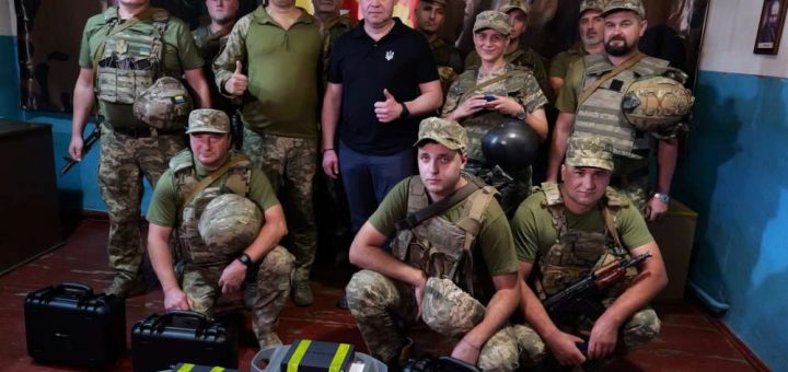 Надал передав воїнам 44-ї артилерійської бригади