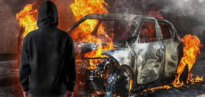 студент спалив авто рф спецслужби