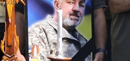 У селі Шумляни прощалися із захисником Ігорем Пальчаком