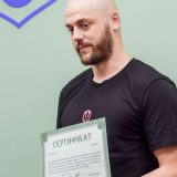 Звільненому з полону азовцю вручили сертифікат на квартиру