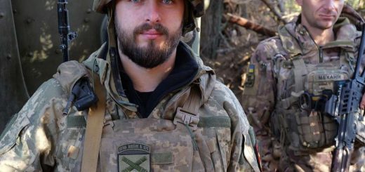 мужність обличчя 44 артилерійська