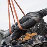 падіння Леніна пам'тник