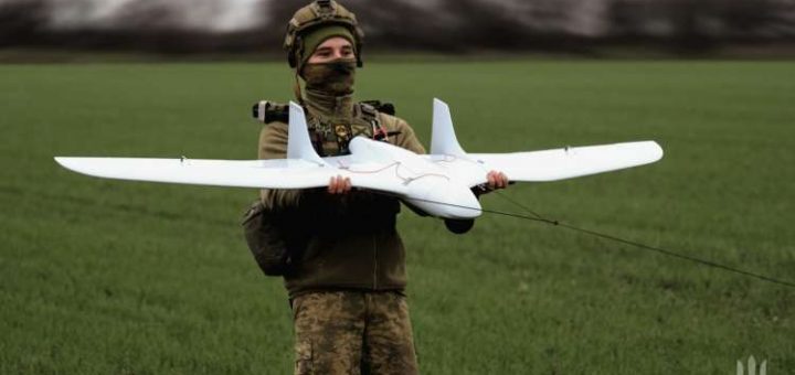 БПЛА Фурія артилеристи