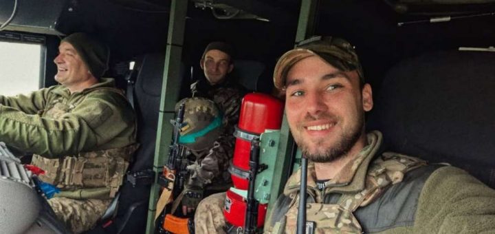 командир гармати