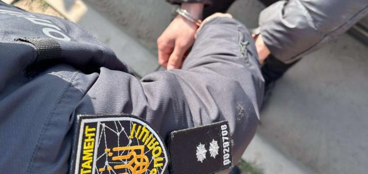 Ошукували військових