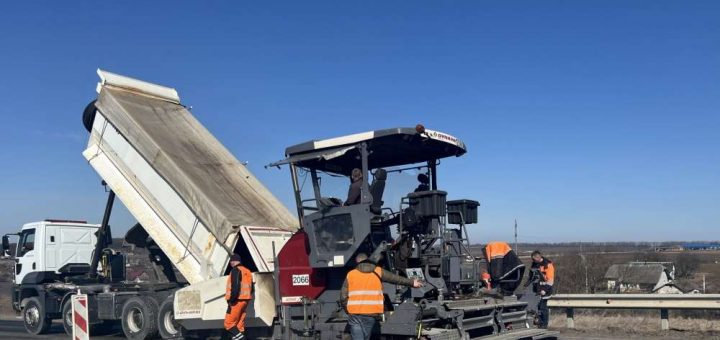 ремонт доріг на Тернопільщині