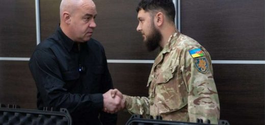 мер Тернополя Сергій Нaдaл