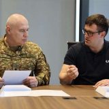 виробник протезів