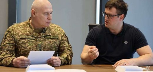 виробник протезів