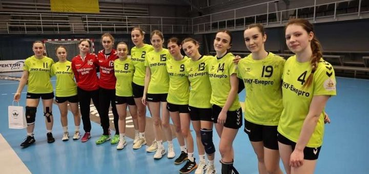 жіноча збірна гандболдісти ЗУНУ