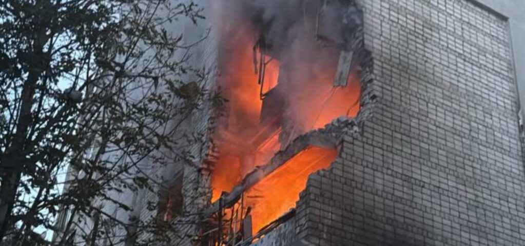 У Києві через удар РФ загинула людина, у Львові пошкоджені будинки, під завалами люди