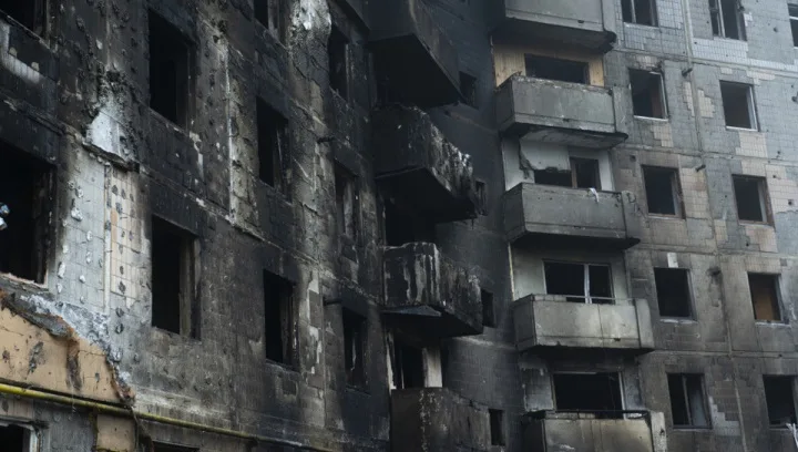 Тернополянам, житло яких було зруйноване під час обстрілів, виділили кошти на оренду помешкань