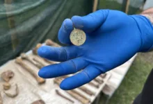 У Кременці дослідили крипти Свято-Миколаївського собору: знайшли монети XVII століття та старовинний одяг