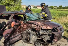 ДТП у Кременці: людину затисло в салоні автівки