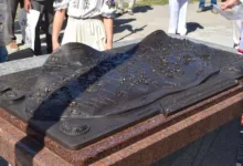 На Чортківщині відкрили бронзову інсталяцію частини села Біла кінця 18-початку 19 століть