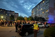 У Тернополі група людей напала на автомобіль працівників ТЦК