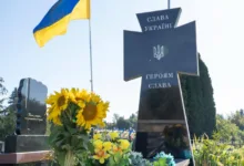 Україна вшановує Героїв: сьогодні – День пам’яті захисників України