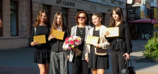 У Тернополі обдаровані учні мистецьких шкіл отримали сертифікати на стипендії