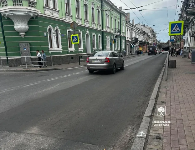 На вулиці Руській у Тернополі завершили ремонт дорожнього покриття