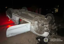 Страшна трагедія на Кременеччині: авто влетіло в електроопору, загинула 16-річна дівчина з Кременця
