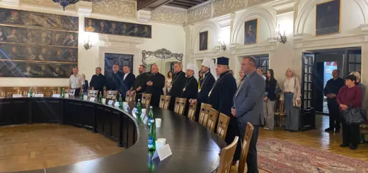 У Збаразькому замку відкрили виставку «Острозька реліквія» до 500-річчя князя Острозького