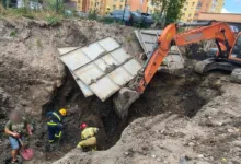 У Тернополі під час земляних робіт ґрунтом засипало двох чоловіків
