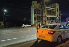 Поклала на капот авто поліції 185 Євро: у Тернополі водійка намагалася «відкупитися» від відповідальності