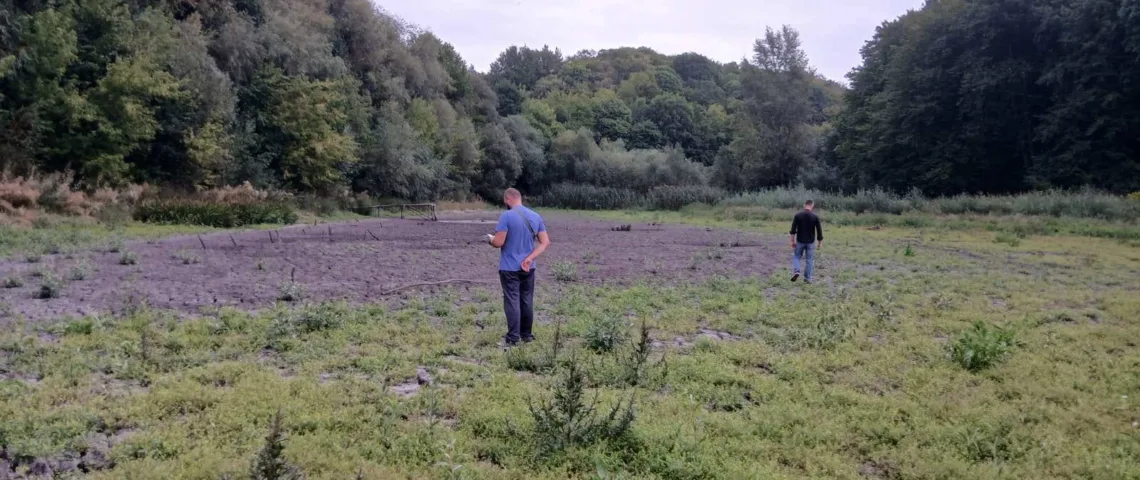 На Кременеччині повністю висох ставок