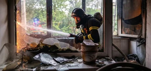 На Кременеччині сталася пожежа у багатоквартирному житловому будинку