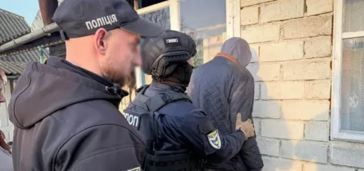 На Хмельниччині судитимуть 35-річного жителя Тернопільщини, якого підозрюють у домаганні до неповнолітніх