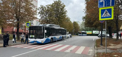 У Тернополі водій рейсового автобуса збив пішохода