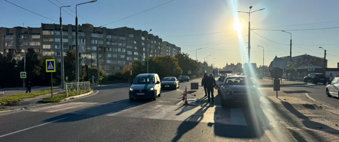 У Тернопоі на вулиці Будного сталася ДТП: травмувалася людина