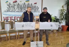 Військовий Сергій Савка передав Монастириській міськраді підбиту рашистську “Молнію”