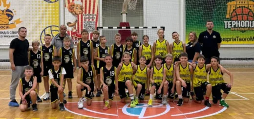 Юні баскетболісти з Тернополя виграли три матчі на чемпіонаті України