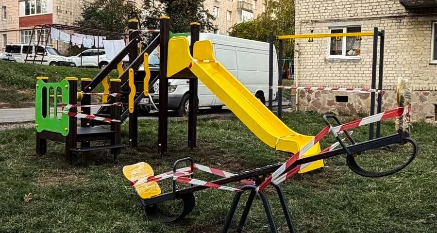 Десять нових дитячих майданчиків облаштували у Тернополі
