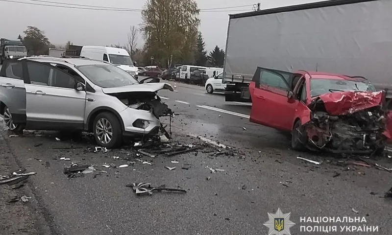 Смертельна аварія у Смиківцях: водій Opel загинув, троє людей травмовані
